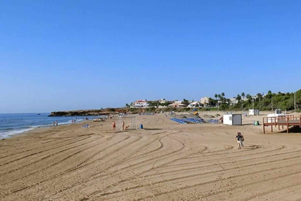 Neu renoviertes Strandappartment mit Meerblick Alcossebre Exterior foto